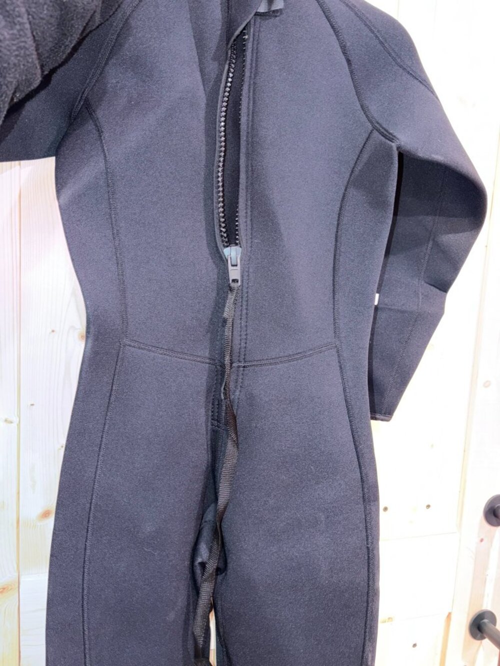 Edge Wetsuit - Picture 3 of 4